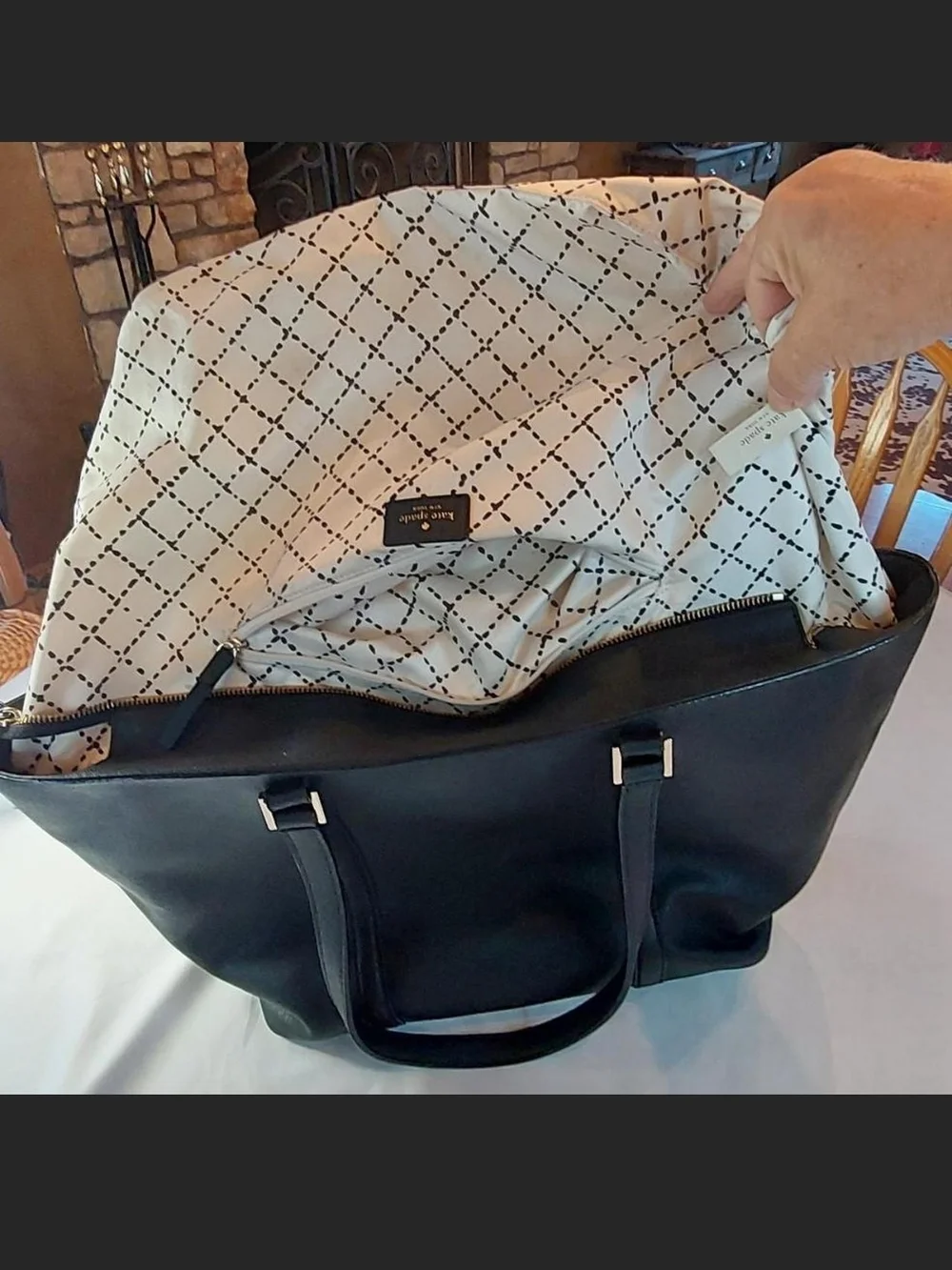 Kate Spade Newbury Lane Dally Large Saffiano Leather Tote